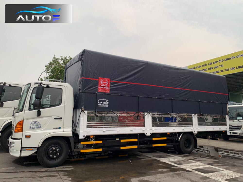 Hino FC9JLTC (6.5 tấn, thùng dài 6.7 mét): Giá bán, thông số
